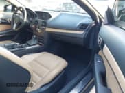 ✅ 2013 Mercedes-Benz E 350 • VIN: WDDKK5KF9DF207657 • Lot: 43610225. Wystawiony na IAAI z przebiegiem 113 770 mil. Bezpłatny archiwum sprzedaży aukcyjnych z USA i szczegółowy raport historii pojazdu na DreamBid. Zdjęcie 5.