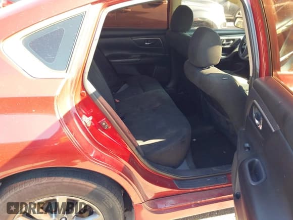 ✅ 2015 Nissan Altima S • VIN: 1N4AL3AP0FC469322 • Lot: 43723917. Wystawiony na IAAI z przebiegiem 226 692 mil. Bezpłatny archiwum sprzedaży aukcyjnych z USA i szczegółowy raport historii pojazdu na DreamBid. Zdjęcie 8.