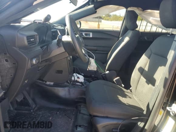 ✅ 2021 Ford Police Interceptor Utility • VIN: 1FM5K8AC6MGC33090 • Lot: 77366694. Wystawiony na Copart z przebiegiem 35 791 mil. Bezpłatny archiwum sprzedaży aukcyjnych z USA i szczegółowy raport historii pojazdu na DreamBid. Zdjęcie 7.