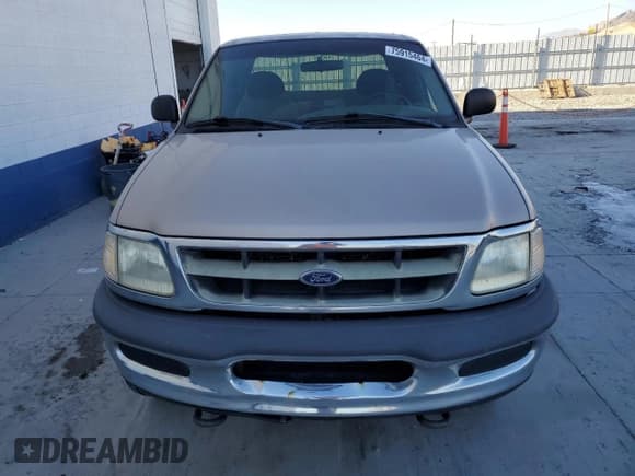 ✅ 1998 Ford F-250 • VIN: 1FTPX28L1WKC07787 • Lot: 75915464. Listed on Copart with 199,543 mi. Free auction sales archive from the USA and detailed vehicle history report at DreamBid. Image 5.