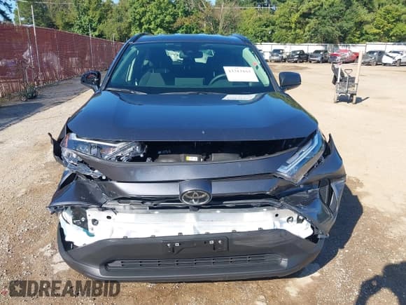 ✅ 2025 Toyota RAV4 Hybrid LE • VIN: JTMLWRFV9SD297395 • Lot: 43313163. Wystawiony na IAAI z przebiegiem 9 555 mil. Bezpłatny archiwum sprzedaży aukcyjnych z USA i szczegółowy raport historii pojazdu na DreamBid. Zdjęcie 6.