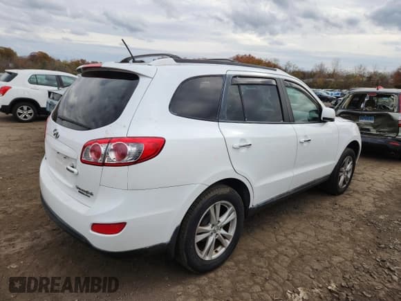 ✅ 2011 Hyundai Santa Fe Limited • VIN: 5XYZKDAG2BG062291 • Лот: 91057305. Опубликован ранее на Copart с пробегом 172 424 миль. Бесплатный доступ к архиву аукционных продаж из США и подробный отчёт об истории автомобиля на DreamBid. Изображение 3.
