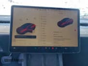 ✅ 2023 Tesla Model 3 • VIN: 5YJ3E1EA8PF449895 • Lot: 94594875. Wystawiony na Copart z przebiegiem 98 337 mil. Bezpłatny archiwum sprzedaży aukcyjnych z USA i szczegółowy raport historii pojazdu na DreamBid. Zdjęcie 9.