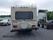 ✅ 1991 Toyota Pickup • VIN: JT5VN94T0M0021416 • Lot: 42487441. Wystawiony na IAAI z przebiegiem 87 380 mil. Bezpłatny archiwum sprzedaży aukcyjnych z USA i szczegółowy raport historii pojazdu na DreamBid. Zdjęcie 16.