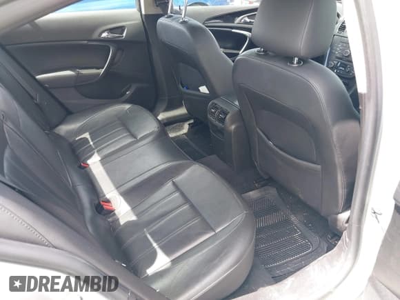 ✅ 2011 Buick Regal CXL RL2 • VIN: W04GP5EC3B1068357 • Lot: 42481761. Listed on IAAI with 124,739 mi. Free auction sales archive from the USA and detailed vehicle history report at DreamBid. Image 8.