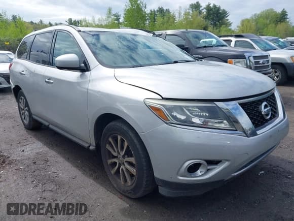 ✅ 2016 Nissan Pathfinder Platinum • VIN: 5N1AR2MN2GC612023 • Lot: 42205715. Listed on IAAI with 121,686 mi. Free auction sales archive from the USA and detailed vehicle history report at DreamBid. Image 1.