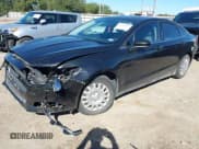 ✅ 2013 Ford Fusion S • VIN: 3FA6P0G79DR131318 • Лот: 43557342. Опубликован ранее на IAAI с пробегом 72 248 миль. Бесплатный доступ к архиву аукционных продаж из США и подробный отчёт об истории автомобиля на DreamBid. Изображение 2.