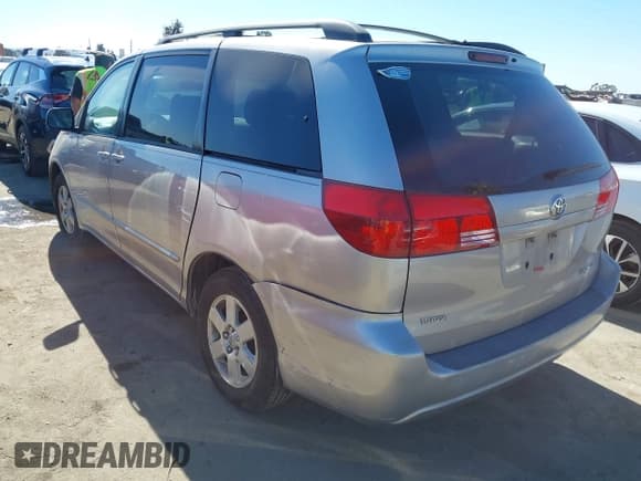 ✅ 2004 Toyota Sienna CE • VIN: 5TDZA23C84S097490 • Lot: 43566371. Listed on IAAI with 145,449 mi. Free auction sales archive from the USA and detailed vehicle history report at DreamBid. Image 3.