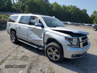 ✅ 2018 Chevrolet Suburban LT • VIN: 1GNSKHKC0JR380860 • Lot: 71195434. Wystawiony na Copart z przebiegiem 69 452 mil. Bezpłatny archiwum sprzedaży aukcyjnych z USA i szczegółowy raport historii pojazdu na DreamBid. Zdjęcie 4.