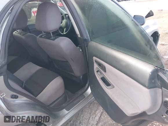 ✅ 2007 Subaru Impreza i • VIN: JF1GD61667H511125 • Lot: 41734167. Wystawiony na IAAI z przebiegiem 172 941 mil. Bezpłatny archiwum sprzedaży aukcyjnych z USA i szczegółowy raport historii pojazdu na DreamBid. Zdjęcie 8.