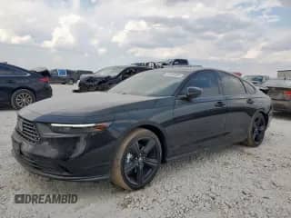2025 Honda Accord Sport-L with VIN 1HGCY2F76SA052656, listed as a Copart auction lot 81490505 with 1,060 mi miles and Clean title. Bid and sale history available at DreamBid. Image 1.