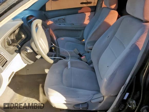 ✅ 2007 Kia Spectra EX • VIN: KNAFE121975403508 • Lot: 85395785. Wystawiony na Copart z przebiegiem 315 499 mil. Bezpłatny archiwum sprzedaży aukcyjnych z USA i szczegółowy raport historii pojazdu na DreamBid. Zdjęcie 7.