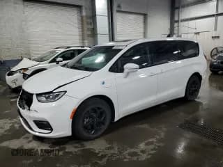 ✅ 2022 Chrysler Pacifica Hybrid Limited • VIN: 2C4RC1S7XNR202971 • Lot: 86085715. Wystawiony na Copart z przebiegiem 40 072 mil. Bezpłatny archiwum sprzedaży aukcyjnych z USA i szczegółowy raport historii pojazdu na DreamBid. Zdjęcie 1.