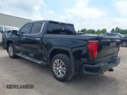 ✅ 2021 GMC Sierra 1500 Denali • VIN: 3GTP8FED4MG233984 • Lot: 43056259. Wystawiony na IAAI z przebiegiem 72 256 mil. Bezpłatny archiwum sprzedaży aukcyjnych z USA i szczegółowy raport historii pojazdu na DreamBid. Zdjęcie 3.