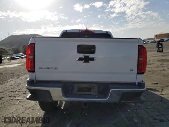 ✅ 2017 Chevrolet Colorado 4WD LT • VIN: 1GCPTCE13H1235104 • Лот: 47592285. Опубликован ранее на Copart с пробегом 68 079 миль. Бесплатный доступ к архиву аукционных продаж из США и подробный отчёт об истории автомобиля на DreamBid. Изображение 6.