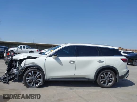 ✅ 2024 Infiniti QX60 Luxe • VIN: 5N1DL1FR2RC354193 • Лот: 41829558. Опубликован ранее на IAAI с пробегом 7 748 миль. Бесплатный доступ к архиву аукционных продаж из США и подробный отчёт об истории автомобиля на DreamBid. Изображение 15.