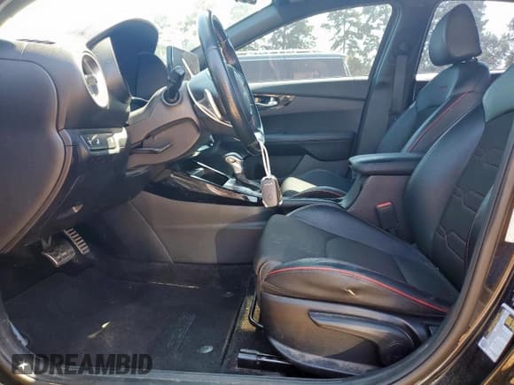 ✅ 2022 Kia Forte GT • VIN: 3KPF44AC4NE465331 • Лот: 72052985. Опубликован ранее на Copart с пробегом 67 680 миль. Бесплатный доступ к архиву аукционных продаж из США и подробный отчёт об истории автомобиля на DreamBid. Изображение 7.