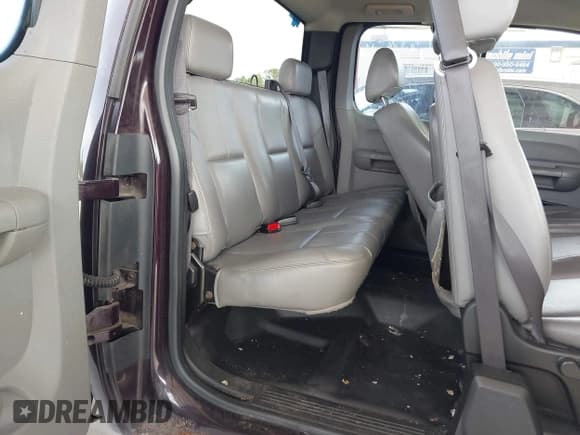 ✅ 2008 Chevrolet Silverado 1500 1LT • VIN: 2GCEK19C981281606 • Lot: 43673133. Listed on IAAI with 141,935 mi. Free auction sales archive from the USA and detailed vehicle history report at DreamBid. Image 8.