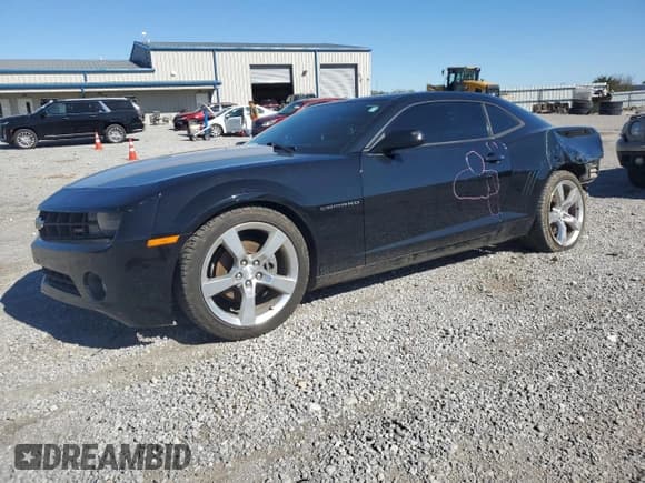 ✅ 2011 Chevrolet Camaro 1LT • VIN: 2G1FB1EDXB9167232 • Lot: 87453105. Wystawiony na Copart z przebiegiem 132 353 mil. Bezpłatny archiwum sprzedaży aukcyjnych z USA i szczegółowy raport historii pojazdu na DreamBid. Zdjęcie 1.