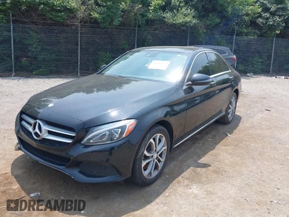 ✅ 2017 Mercedes-Benz C 300 • VIN: 55SWF4KB3HU198387 • Lot: 42443223. Listed on IAAI with 133,488 mi. Free auction sales archive from the USA and detailed vehicle history report at DreamBid. Image 18.