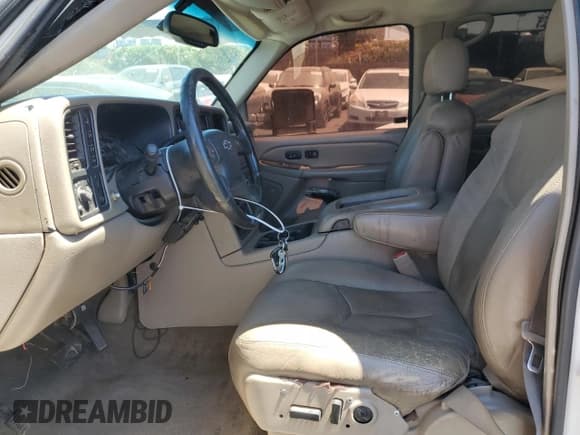 ✅ 2003 Chevrolet Silverado 2500HD LS • VIN: 1GCHK23133F253666 • Lot: 63904645. Listed on Copart with 318,461 mi. Free auction sales archive from the USA and detailed vehicle history report at DreamBid. Image 7.