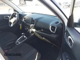 ✅ 2021 Hyundai Venue SEL • VIN: KMHRC8A33MU073671 • Lot: 41460177. Wystawiony na IAAI z przebiegiem 41 654 mil. Bezpłatny archiwum sprzedaży aukcyjnych z USA i szczegółowy raport historii pojazdu na DreamBid. Zdjęcie 5.