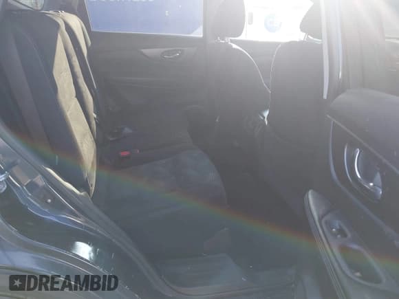 ✅ 2015 Nissan Rogue SV • VIN: 5N1AT2MT0FC762808 • Lot: 43251185. Wystawiony na IAAI z przebiegiem 190 109 mil. Bezpłatny archiwum sprzedaży aukcyjnych z USA i szczegółowy raport historii pojazdu na DreamBid. Zdjęcie 8.