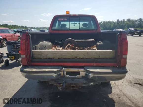 ✅ 2003 Ford F-250 XL • VIN: 1FTNX21L63EA45070 • Lot: 62015555. Listed on Copart with Not provided. Free auction sales archive from the USA and detailed vehicle history report at DreamBid. Image 6.