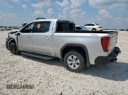 ✅ 2022 GMC Sierra 1500 SLE • VIN: 3GTP9BEKXNG151571 • Лот: 70213415. Опубликован ранее на Copart с пробегом Не указан. Бесплатный доступ к архиву аукционных продаж из США и подробный отчёт об истории автомобиля на DreamBid. Изображение 2.