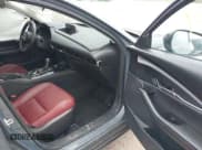 ✅ 2024 Mazda CX-30 S Preferred • VIN: 3MVDMBCM2RM618042 • Лот: 41929064. Опубликован ранее на IAAI с пробегом 15 106 миль. Бесплатный доступ к архиву аукционных продаж из США и подробный отчёт об истории автомобиля на DreamBid. Изображение 5.