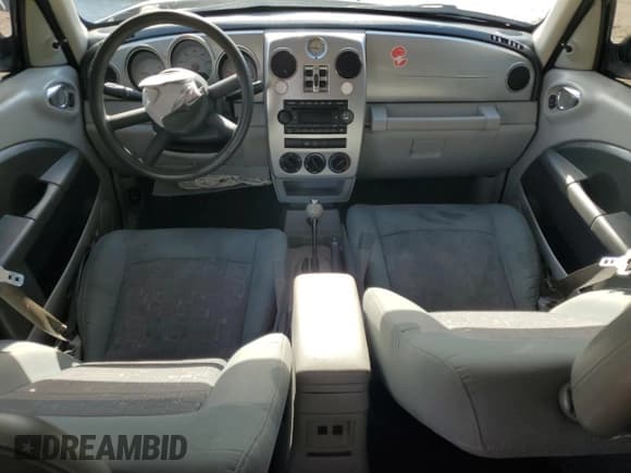 ✅ 2008 Chrysler PT Cruiser • VIN: 3A8FY48B38T213760 • Лот: 91317325. Опубликован ранее на Copart с пробегом 179 684 миль. Бесплатный доступ к архиву аукционных продаж из США и подробный отчёт об истории автомобиля на DreamBid. Изображение 8.