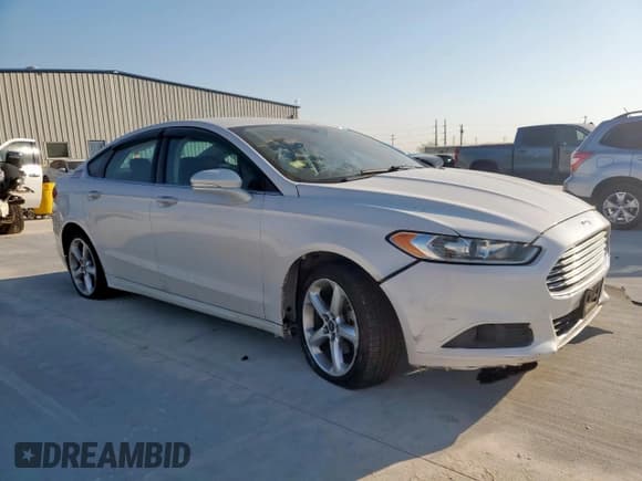 ✅ 2014 Ford Fusion SE • VIN: 3FA6P0HD7ER268067 • Lot: 84778075. Wystawiony na Copart z przebiegiem 210 025 mil. Bezpłatny archiwum sprzedaży aukcyjnych z USA i szczegółowy raport historii pojazdu na DreamBid. Zdjęcie 4.