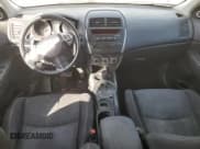 ✅ 2013 Mitsubishi Outlander SE • VIN: 4A4AP4AU1DE016265 • Lot: 92877225. Wystawiony na Copart z przebiegiem 176 604 mil. Bezpłatny archiwum sprzedaży aukcyjnych z USA i szczegółowy raport historii pojazdu na DreamBid. Zdjęcie 8.