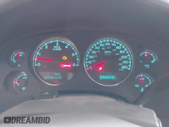 ✅ 2008 Chevrolet Suburban LTZ • VIN: 1GNFC160X8J209533 • Лот: 43556591. Опубликован ранее на IAAI с пробегом 117 108 миль. Бесплатный доступ к архиву аукционных продаж из США и подробный отчёт об истории автомобиля на DreamBid. Изображение 7.