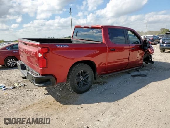 ✅ 2022 Chevrolet Silverado 1500 LT Trail Boss • VIN: 1GCPYFEDXNZ220190 • Lot: 91351115. Wystawiony na Copart z przebiegiem 44 096 mil. Bezpłatny archiwum sprzedaży aukcyjnych z USA i szczegółowy raport historii pojazdu na DreamBid. Zdjęcie 3.