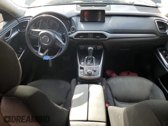 ✅ 2018 Mazda CX-9 Sport • VIN: JM3TCABY8J0209766 • Lot: 82331195. Wystawiony na Copart z przebiegiem 73 895 mil. Bezpłatny archiwum sprzedaży aukcyjnych z USA i szczegółowy raport historii pojazdu na DreamBid. Zdjęcie 8.