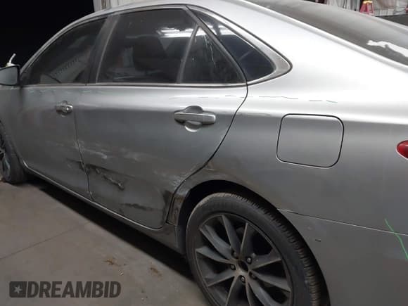 ✅ 2015 Toyota Camry XSE • VIN: 4T1BK1FK5FU557260 • Lot: 42704276. Listed on IAAI with 163,492 mi. Free auction sales archive from the USA and detailed vehicle history report at DreamBid. Image 6.