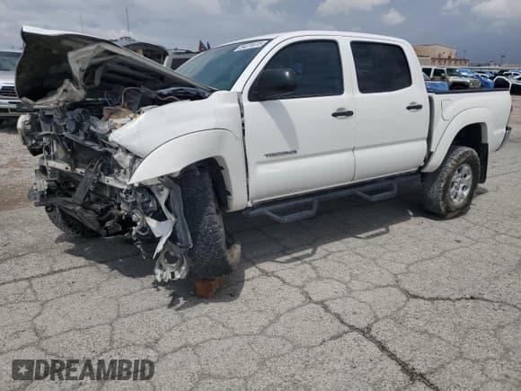 ✅ 2015 Toyota Tacoma • VIN: 3TMLU4EN3FM194963 • Лот: 54074415. Опубликован ранее на Copart с пробегом 170 864 миль. Бесплатный доступ к архиву аукционных продаж из США и подробный отчёт об истории автомобиля на DreamBid. Изображение 1.