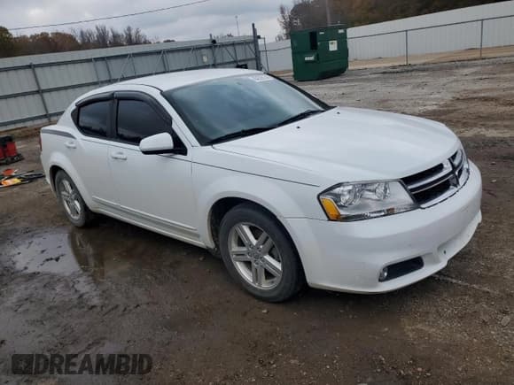 ✅ 2013 Dodge Avenger SXT • VIN: 1C3CDZCG8DN709111 • Лот: 84328134. Опубликован ранее на Copart с пробегом 159 689 миль. Бесплатный доступ к архиву аукционных продаж из США и подробный отчёт об истории автомобиля на DreamBid. Изображение 4.