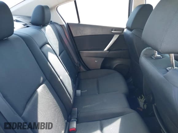 ✅ 2010 Mazda 3 S Grand Touring • VIN: JM1BL1S50A1109228 • Lot: 43868922. Listed on IAAI with 119,370 mi. Free auction sales archive from the USA and detailed vehicle history report at DreamBid. Image 8.