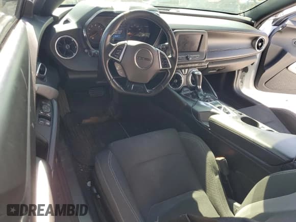 ✅ 2020 Chevrolet Camaro 1LT • VIN: 1G1FB3DX1L0129164 • Lot: 53350495. Listed on Copart with 94,139 mi. Free auction sales archive from the USA and detailed vehicle history report at DreamBid. Image 8.