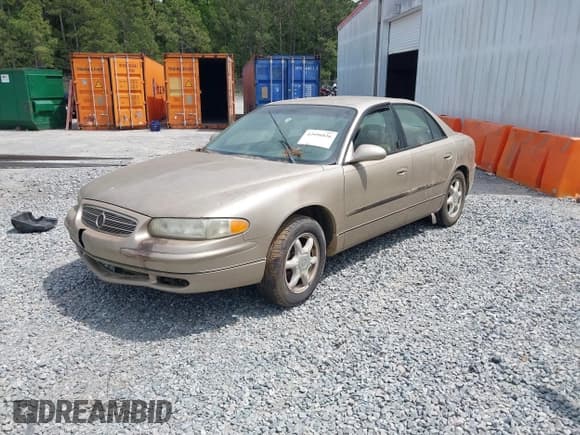 ✅ 2004 Buick Regal LS • VIN: 2G4WB52K141338075 • Lot: 42096026. Listed on IAAI with Not provided. Free auction sales archive from the USA and detailed vehicle history report at DreamBid. Image 2.