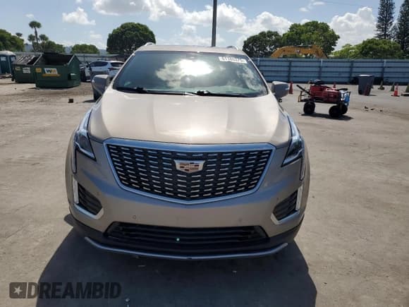 ✅ 2022 Cadillac XT5 FWD Premium Luxury • VIN: 1GYKNCRS1NZ126722 • Лот: 61165375. Опубликован ранее на Copart с пробегом Не указан. Бесплатный доступ к архиву аукционных продаж из США и подробный отчёт об истории автомобиля на DreamBid. Изображение 5.