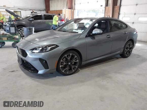 ✅ 2025 BMW 2 Series 228i xDrive • VIN: WBA23GG08S7S46686 • Lot: 43344391. Listed on IAAI with 4,452 mi. Free auction sales archive from the USA and detailed vehicle history report at DreamBid. Image 20.