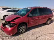 ✅ 2000 Dodge Caravan SE • VIN: 1B4GP44G9YB733864 • Lot: 67835925. Listed on Copart with 153,322 mi. Free auction sales archive from the USA and detailed vehicle history report at DreamBid. Image 1.