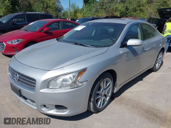 ✅ 2011 Nissan Maxima SV • VIN: 1N4AA5APXBC810429 • Lot: 43323904. Listed on IAAI with 224,692 mi. Free auction sales archive from the USA and detailed vehicle history report at DreamBid. Image 2.
