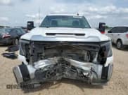 ✅ 2024 GMC Sierra 1500 • VIN: 1GT38LEY8RF170736 • Lot: 55106695. Wystawiony na Copart z przebiegiem 22 393 mil. Bezpłatny archiwum sprzedaży aukcyjnych z USA i szczegółowy raport historii pojazdu na DreamBid. Zdjęcie 5.