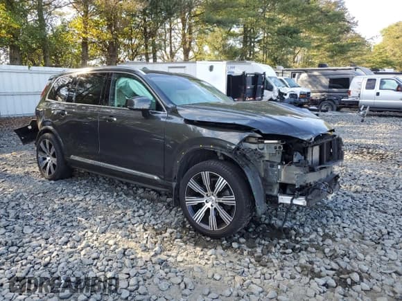 ✅ 2021 Volvo XC90 Inscription • VIN: YV4A221L4M1697026 • Lot: 85652435. Wystawiony na Copart z przebiegiem 63 114 mil. Bezpłatny archiwum sprzedaży aukcyjnych z USA i szczegółowy raport historii pojazdu na DreamBid. Zdjęcie 4.