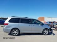 ✅ 2015 Toyota Sienna LE • VIN: 5TDKK3DC6FS673678 • Lot: 43473849. Listed on IAAI with 69,372 mi. Free auction sales archive from the USA and detailed vehicle history report at DreamBid. Image 13.