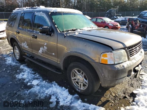 ✅ 2002 Ford Explorer XLS • VIN: 1FMZU72E12UC34961 • Lot: 41446885. Listed on Copart with 162,481 mi. Free auction sales archive from the USA and detailed vehicle history report at DreamBid. Image 4.